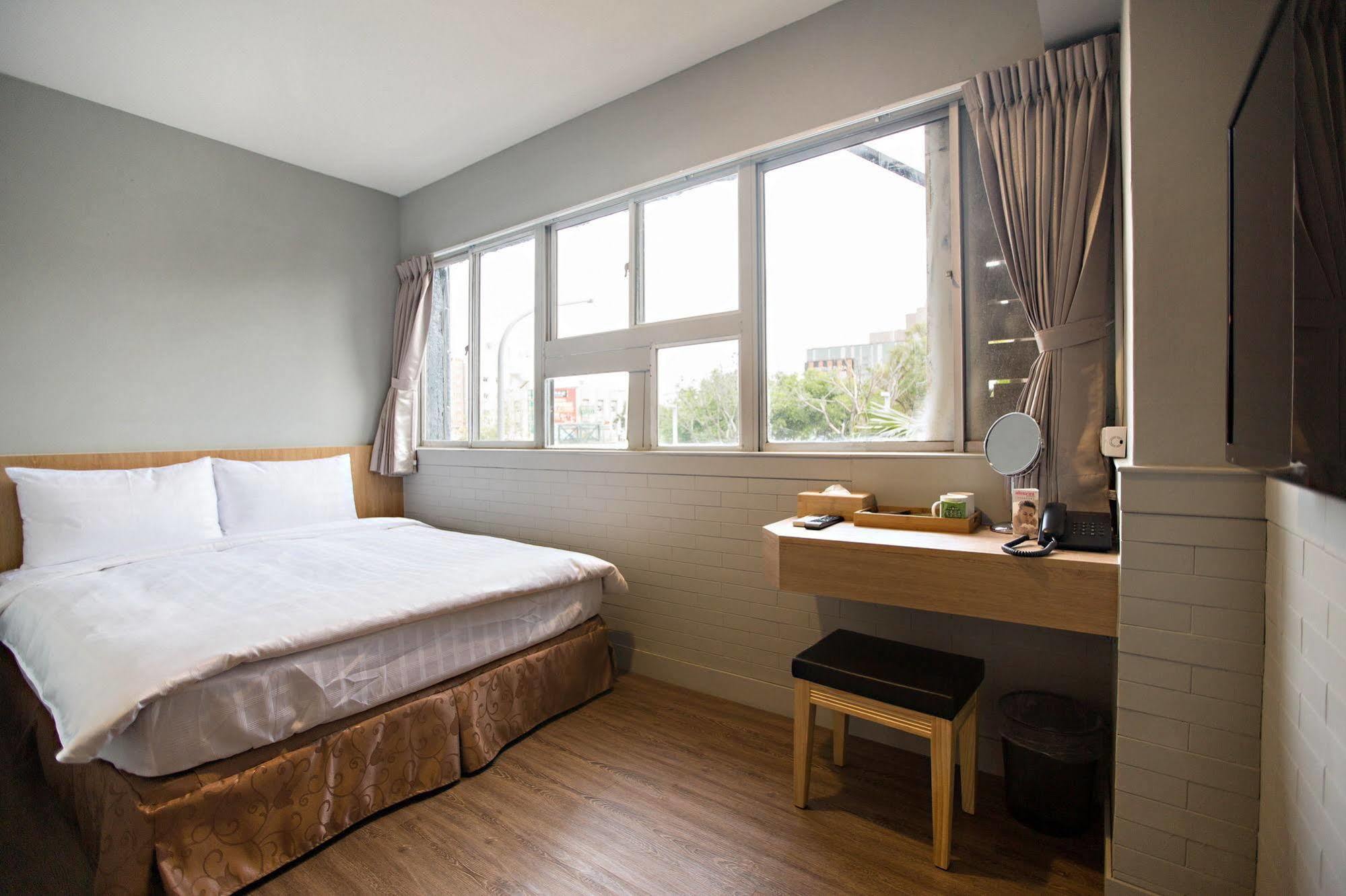 Traveller-Inn Day Moon Hotel Taitung Luaran gambar